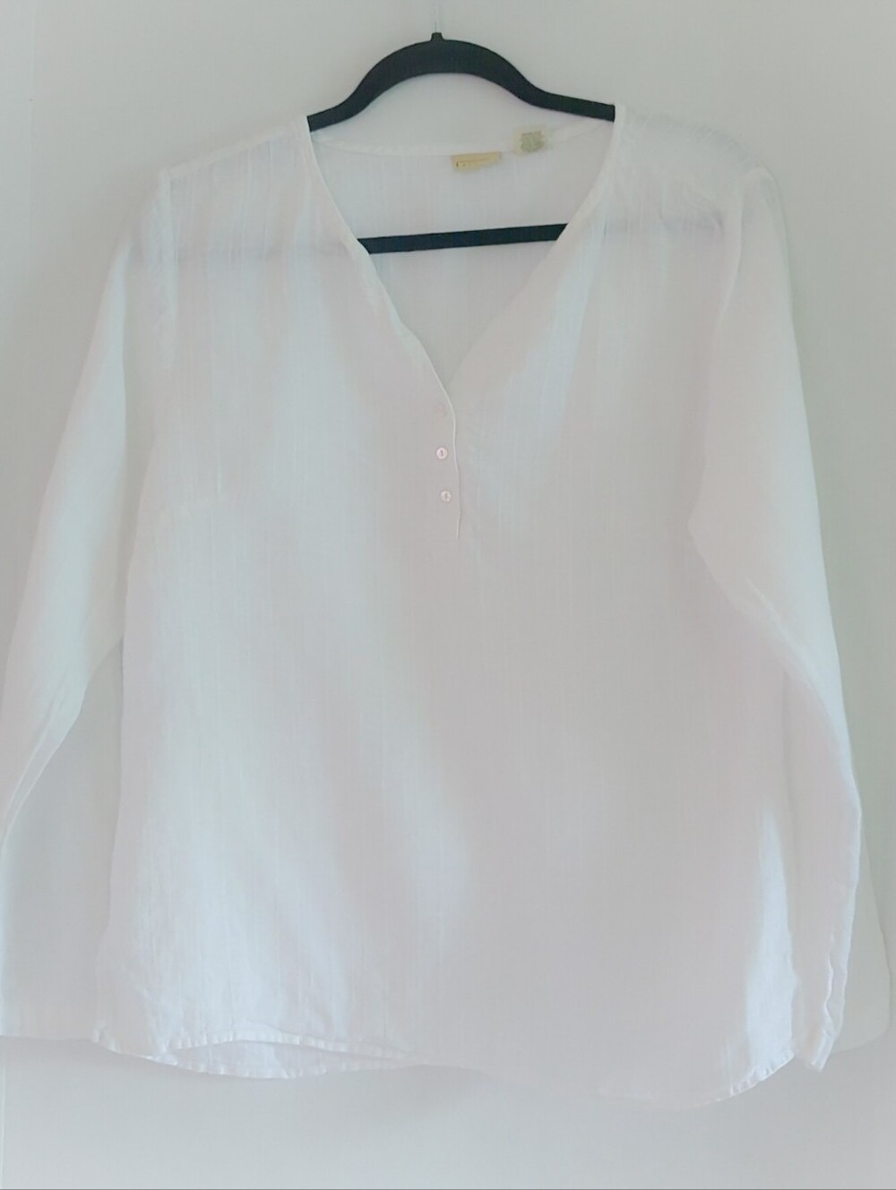 L. L. Bean 100% Linen  1/4 Button Lightweight Long Sleeve Blouse Size L Reg